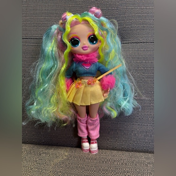 L.O.L. Surprise! Other - LOL Surprise OMG Sunshine Makeover Bubblegum DJ Fashion Doll